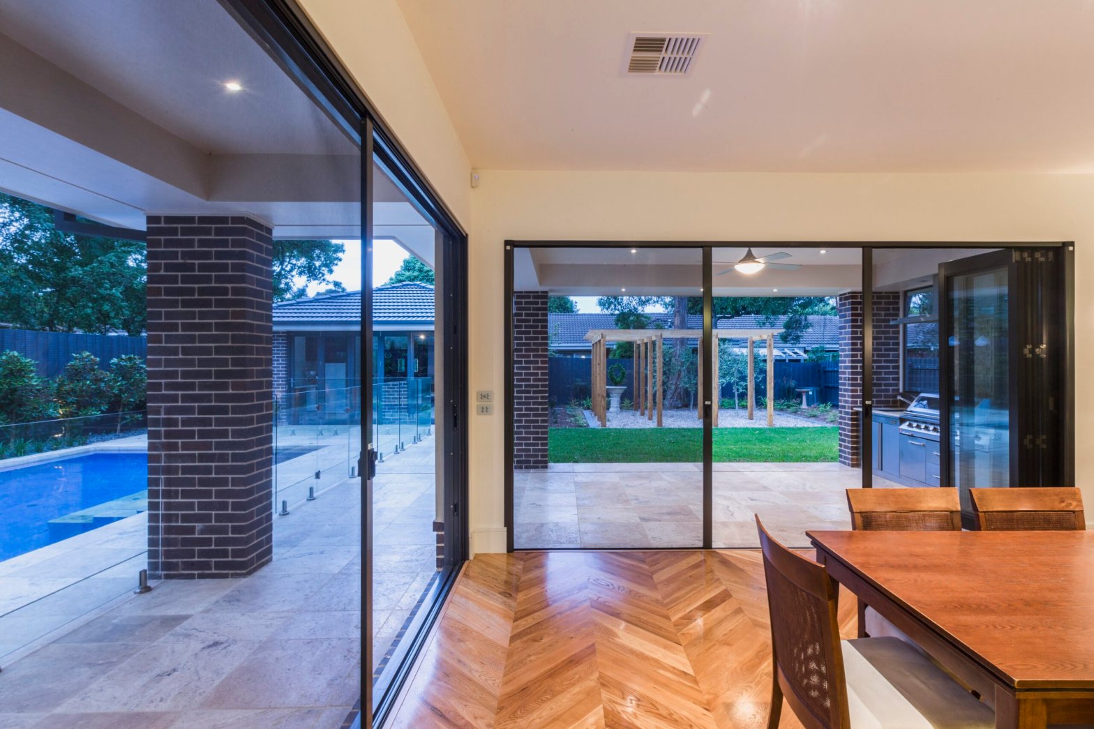 Fresh Air Without the Pests: The Benefits of Modern Screens